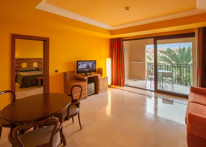 Lopesan Costa & メロネラス