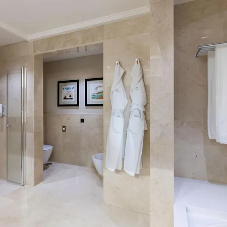 Lopesan Costa & 5* ميلونيذاس